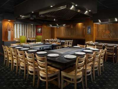 Courtyard By Marriott Boston Hotel